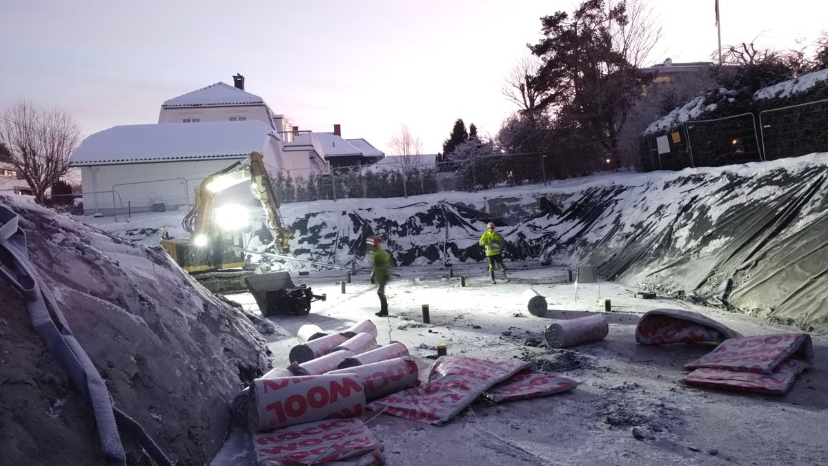 Grunnarbeidet til eneboliger på Bygdøy pågår. Foto: Marius Lysø