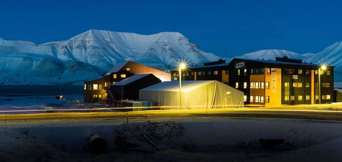 Svalbard Folkehøgskole. Foto: Martin Øen