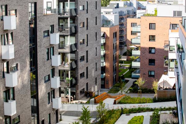 Stadig flere unge som skal kjøpe bolig i Oslo, får økonomisk hjelp fra sine foreldre. Foto: Audun Braastad / NTB