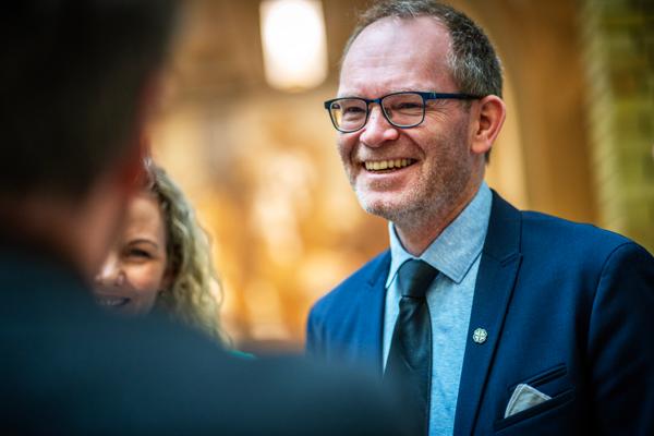 Forsknings- og høyere utdanningsminister Oddmund Hoel (Sp) legger fredag fram regjeringens forslag til endringer i reglene for opptak til høyere utdanning. Foto: Ole Berg-Rusten / NTB