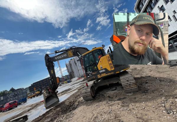 Da Magnus Halvorsen kom til gravemaskinen sin mandag morgen var hele hytta ommøblert. Foto: Privat