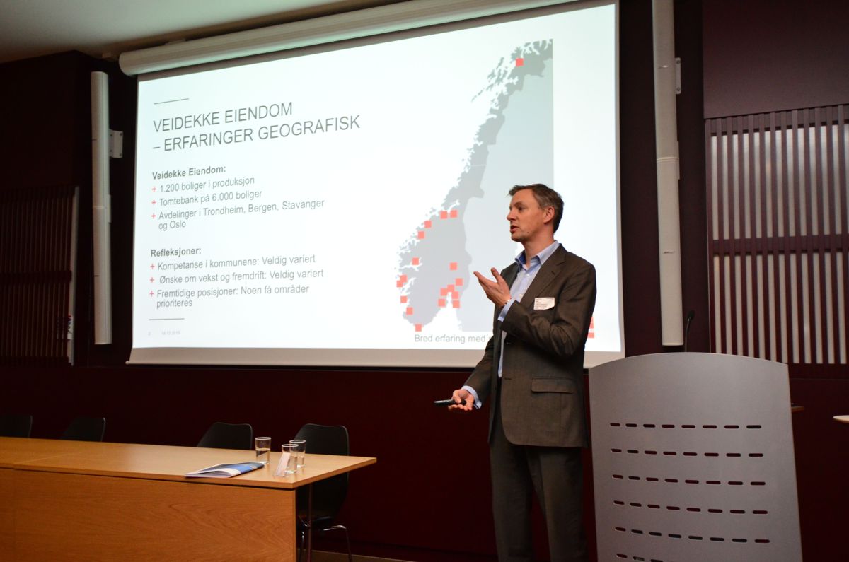 Administrerende direktør i Veidekke Eiendom Emil Paaske forteller at tunge og dyre planprosesser antakelig vil tvinge eiendomsutviklere til å fokusere på færre områder.