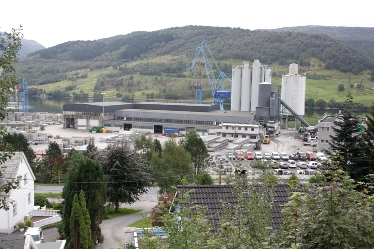 Fabrikken i Ølensvåg feirer 40 år. Foto: Steinar Skartland