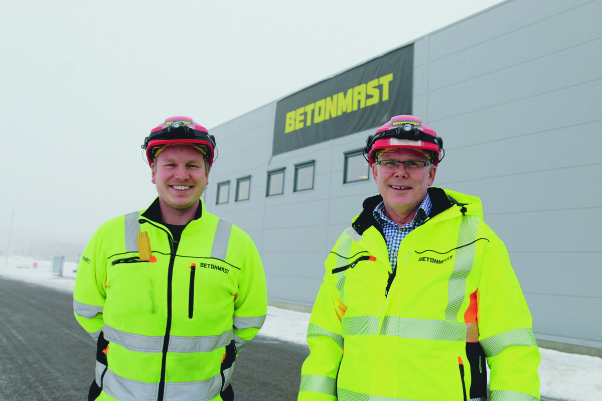 Anleggsleder Andreas Haugsvær (t.v) og prosjektleder Henning Sørlie i Betonmast Innlandet, mener mye har gått på skinner under byggingen av storbilsenteret.