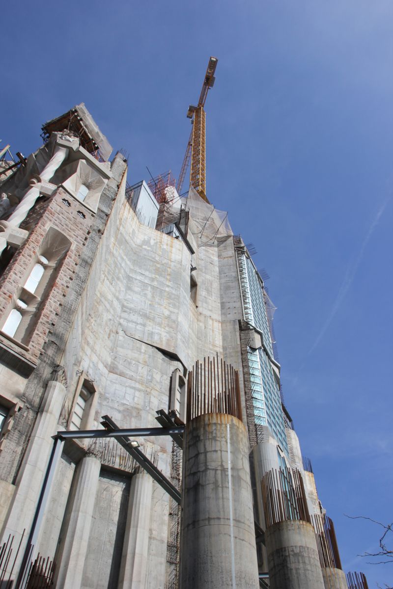 Påsken 2015 bygges det fortsatt på Sagrada Familia i Barcelona, etter at kirken ble påbegynt i 1882. (Foto: Svanhild Blakstad)