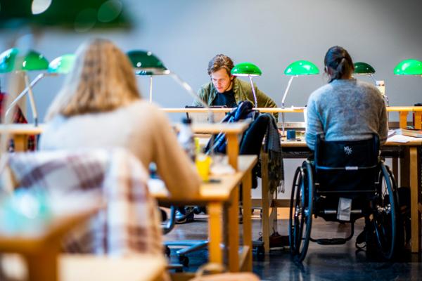 Tirsdag åpnet det samordnede opptaket til universiteter, høgskoler og fagskoler. Foto: Håkon Mosvold Larsen / NTB