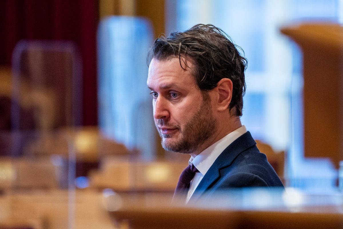 Helge André Njåstad (Frp) har forhandlet med regjeringspartiene om kommuneproposisjonen for 2022. Foto: Terje Pedersen / NTB