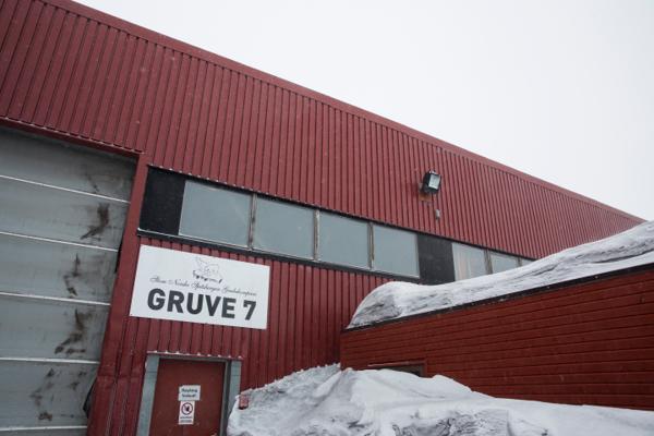 Når kullkraftverket i Longyearbyen forsvinner, rammes Gruve 7. Gruva leverer kull som gir strøm til Svalbards innbyggere. Foto: Tore Meek / NTB