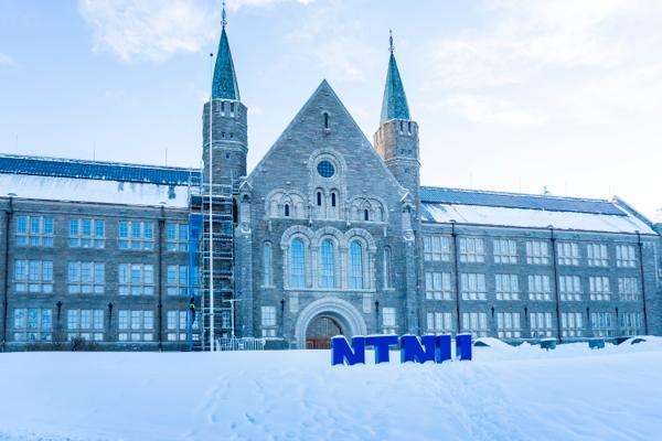 Norges teknisk-naturvitenskapelige universitet (NTNU) topper listen over Norges største studiesteder med 41.900 studenter høsten 2020. Foto: Gorm Kallestad / NTB