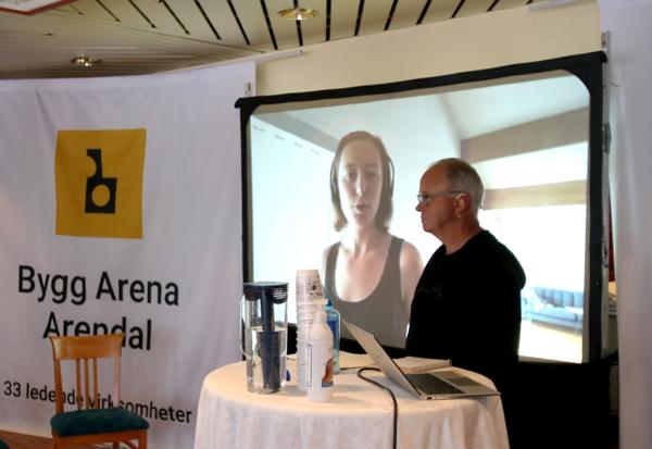 Energi- og miljørådgiver Una Halvorsen i Asplan Viak i samtale med Sverre Tiltnes i Construction City på Wasteless-seminaret på Bygg Arena Arendal.
