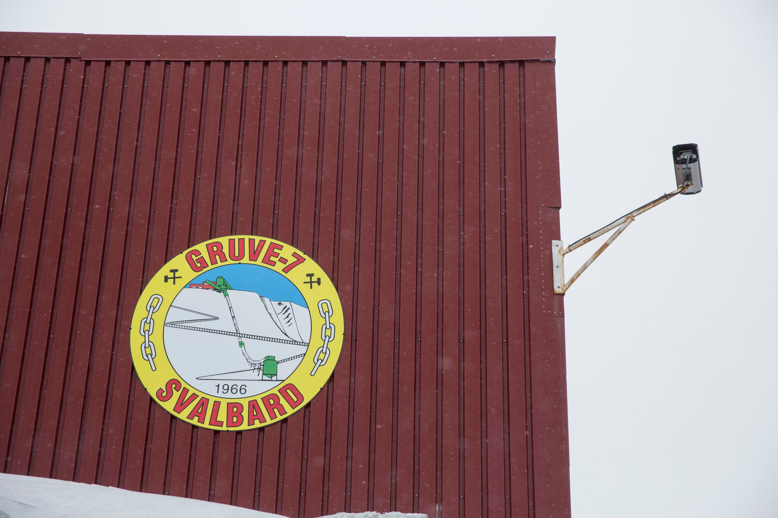 Gruve 7 har hovedsakelig levert kull som gir strøm i Longyearbyen, men noe går også til eksport. Foto: Tore Meek / NTB