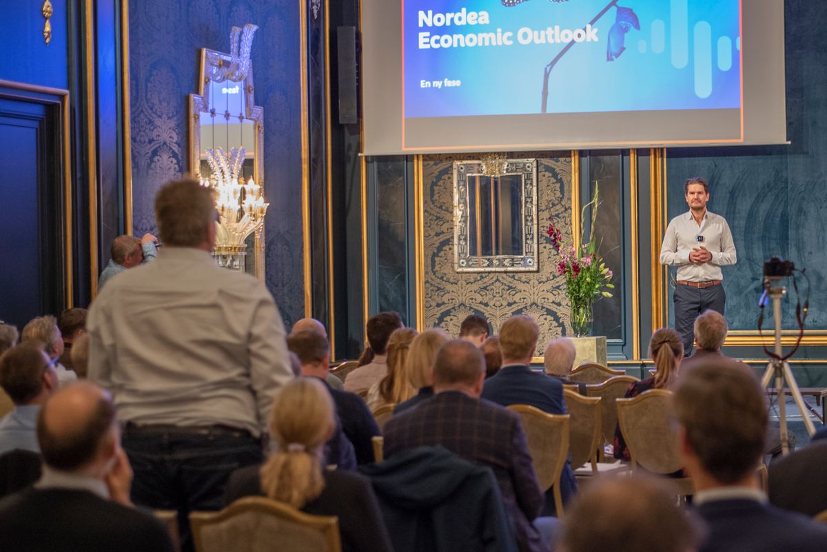 Sjeføkonom Kjetil Olsen i Nordea delte sine tanker rundt de utfordringene og mulighetene industrien og byggenæringen møter etter koronapandemien.