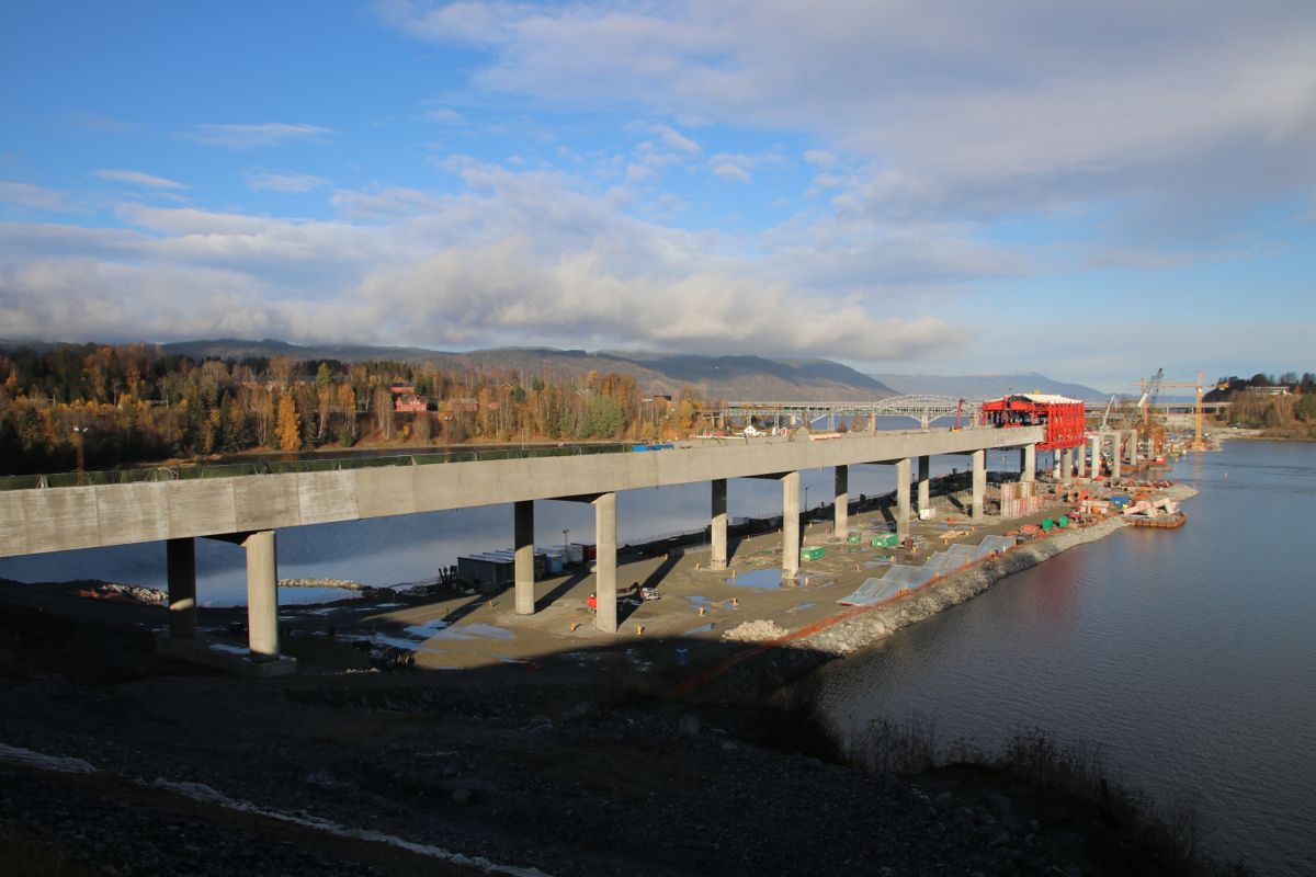 PNC har satset på brukonstruksjoner i Norge. Bane Nor-prosjektet Minnevikabrua, som er Norges lengste jernbanebru, er under bygging i et arbeidsfellesskap med Hæhre. Arkivfoto: Arve Brekkhus