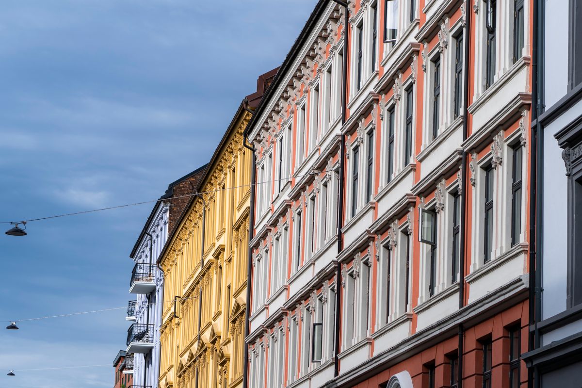 Andelen som kjøper bolig sammen, er fallende, spesielt i Oslo, som her i Bjerregaards gate i bydel St. Hanshaugen i Oslo. Foto: Håkon Mosvold Larsen / NTB