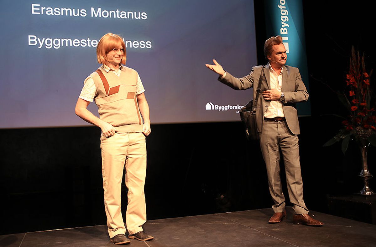 Byggmester Solness vs Erasmus Montanus. Per Egil Aske og Jan Gunnar Røise, skuespillere ved Nationaltheateret, ønsket deltakerne på feiringen velkommen.