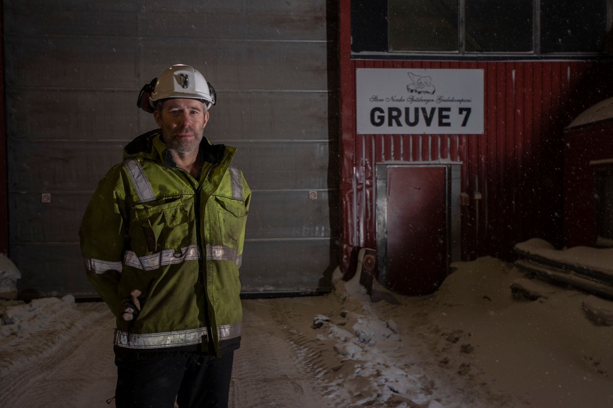Gruvesjef Per Nilssen i Gruve 7 forteller at de tar raset i gruven svært alvorlig.