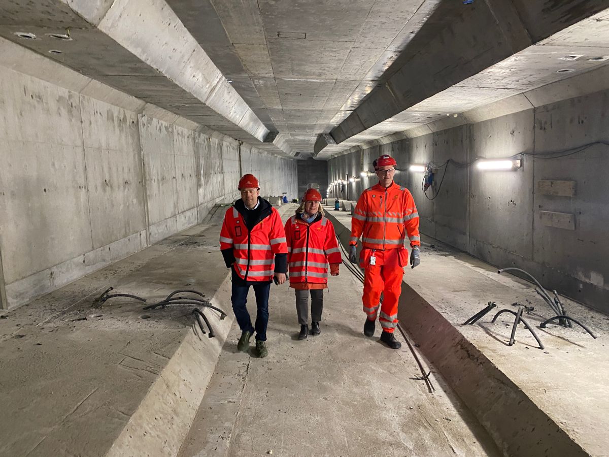 Veien tilbake gikk inne i brua. Foto: Per Kollstad/Statens vegvesen