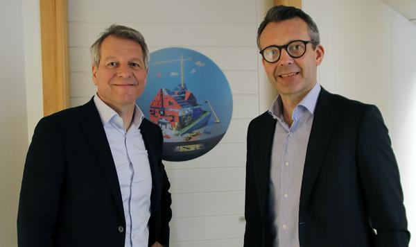 Administrerende direktør Erik Tønnesen i Optimera AS (t.h.) ble tirsdag valgt inn som ny styreleder i Bygg Reis Deg AS etter Trond Hagerud.