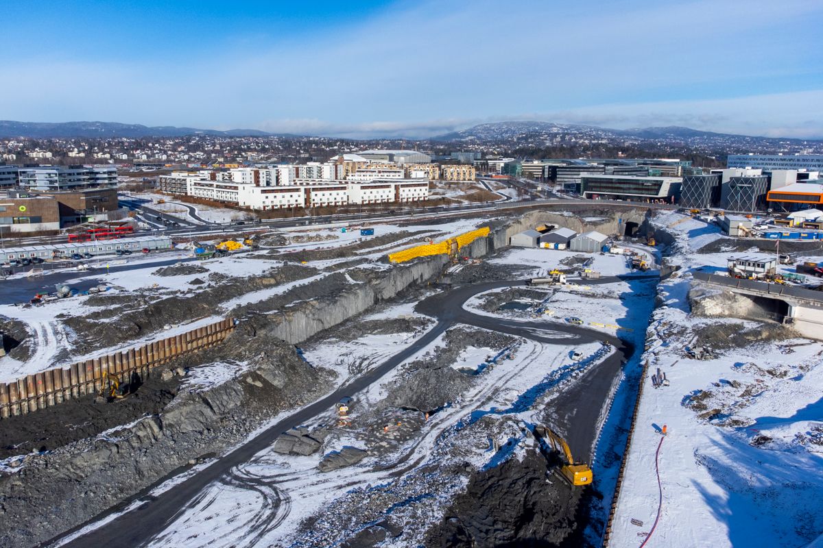 Frp krever at byggingen av Fornebubanen stanses. Foto: Håkon Mosvold Larsen / NTB