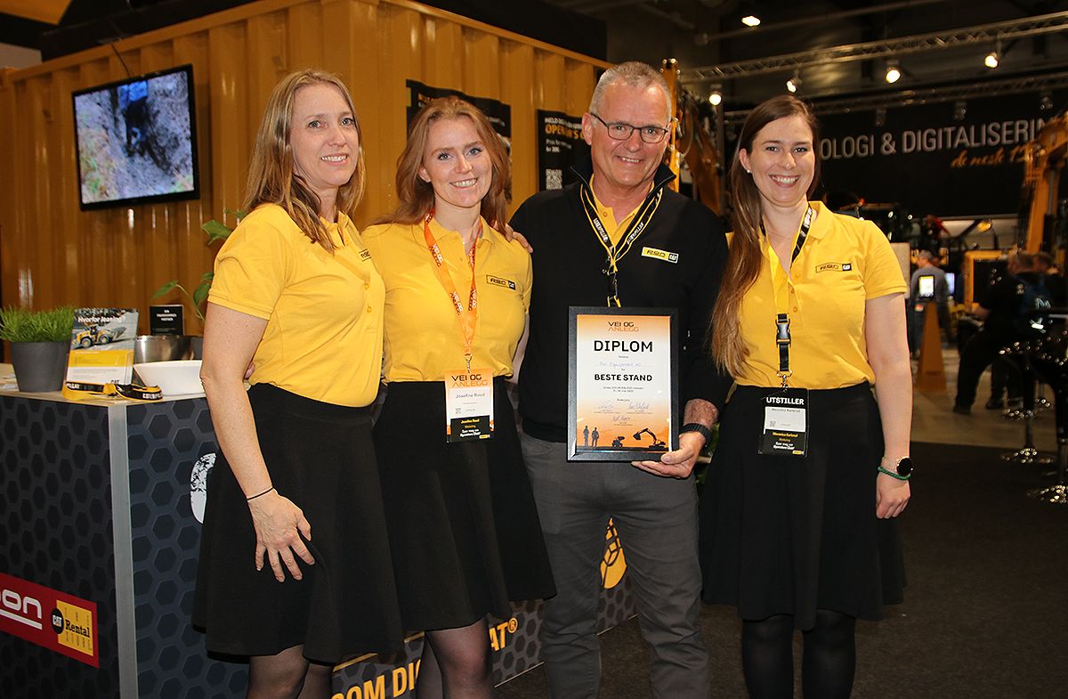 F.v. Heidi Østerlie, Josefine Ruud, Erik Sollerud og Weronica Karlsrud.