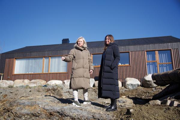 Søstrene Marianne Bjørnstad og Elin Rygg opplever stor interesse rundt satsingen deres gjennom Herlige Hus. Foto: Lise Bjelland
