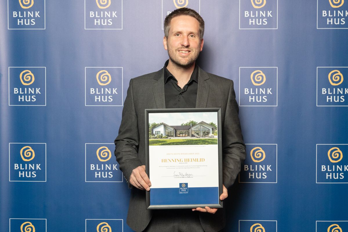 Henning Heimlid i Blink Hus Stryn ble årets byggeleder.