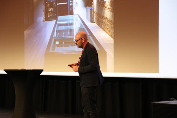 Jonas Norsted er arkitekt og partner i Atelier Oslo. Foto: Frode Aga