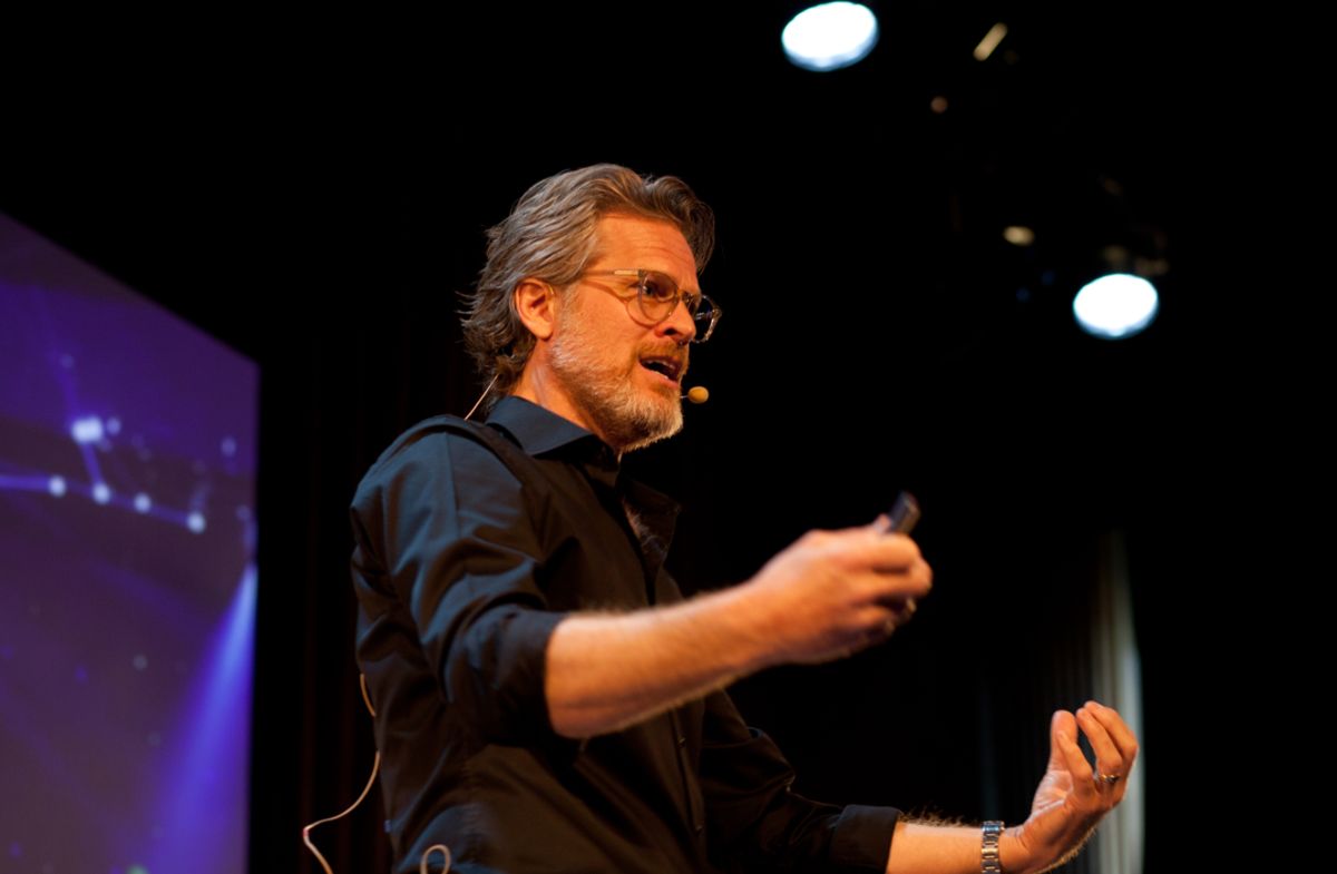 Den svenske futuristen, Stefan Hyttfors, var en engasjert foredragsholder. Foto: Stina Grønbech