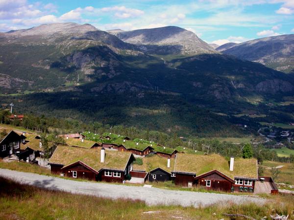 Flere enn før vil kvitte seg med hytta, som etterhvert har blitt dyr å eie på grunn av økte strømpriser. Her fra Hemsedal. Foto: Berit Keilen / NTB