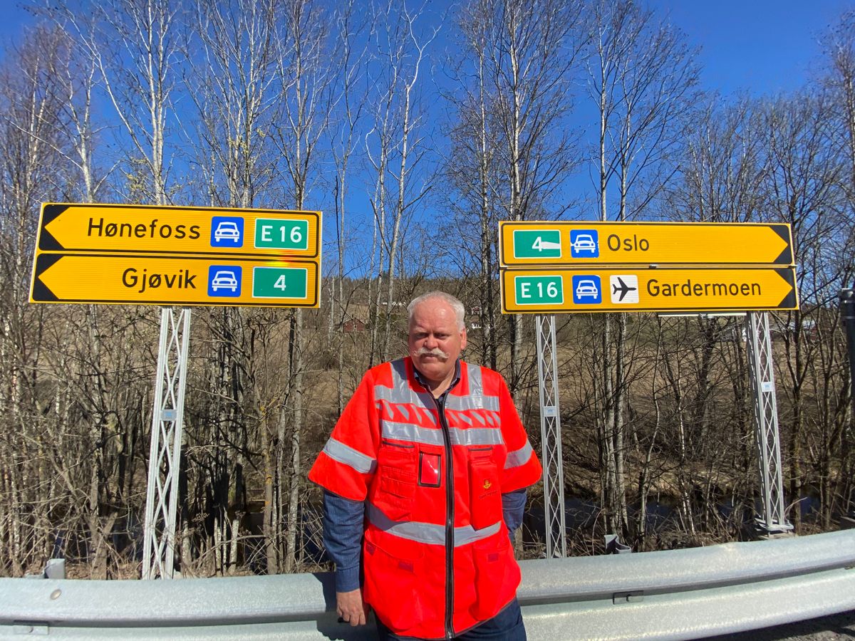 Prosjektleder Odd Johansen understreker at helse, miljø og sikkerhet skal prioriteres i veiprosjektene til Statens vegvesen. Foto: Statens vegvesen