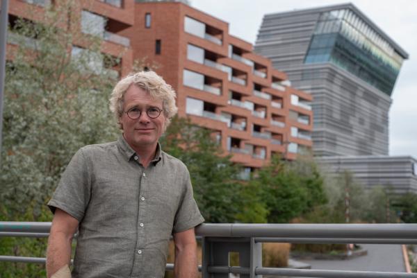 UROET. Steinar Skjerdingstad er administrerende direktør i Arkitektbedriftene. Han er bekymret for stans i boligmarkedet som utgjør 40 prosent av markedet til arkitektselskapene. Arkivfoto: Sindre Sverdrup Strand