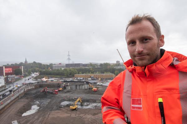 Byggingen av Veidekkes nye hovedkontor på Ulven startet formelt opp i september. Prosjektleder og daglig leder i Team Veidekke, Espen Stordal, forteller om høye ambisjoner på miljøsiden – spesielt for betongkonstruksjonene i bygget.