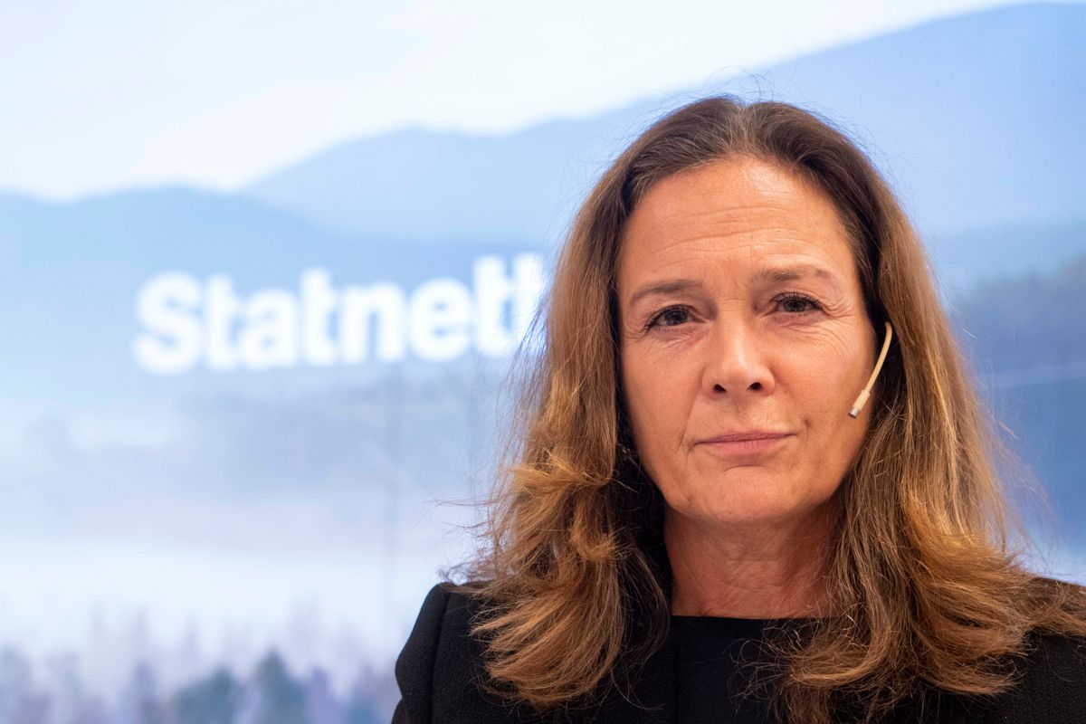 Statnetts konsernsjef Hilde Tonne la fredag fram en utredning av mulige tiltak for å redusere risikoen for strømrasjonering i Norge. Foto: Terje Pedersen / NTB