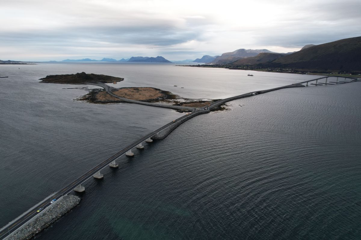 NORDØYVEGEN. Skanska er snart helt ferdig med utbyggingen av Nordøyvegen i Møre og Romsdal. Foto: Henrik Knarvik TAGS: sdr; zsl_sdr