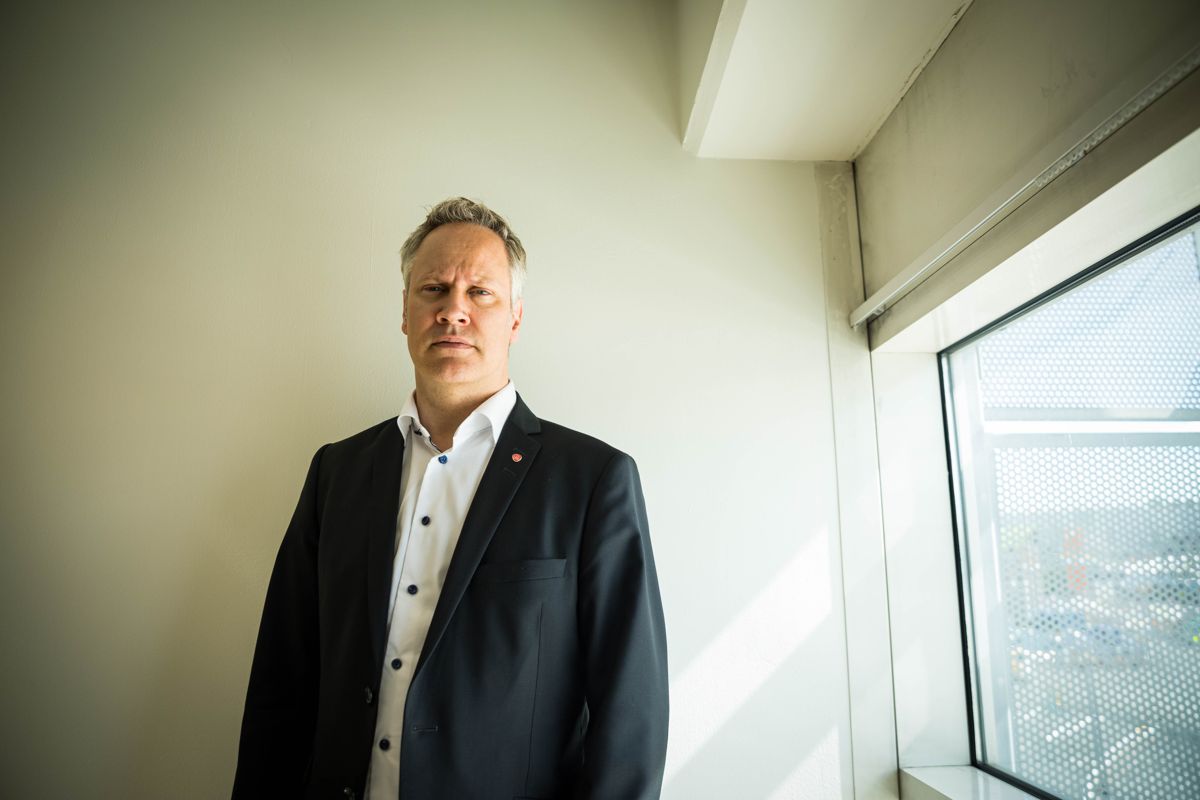 Samferdselsminister Jon-Ivar Nygård (Ap) vil kjempe mot sosial dumping i transportsektoren. Foto: Alf Simensen / NTB