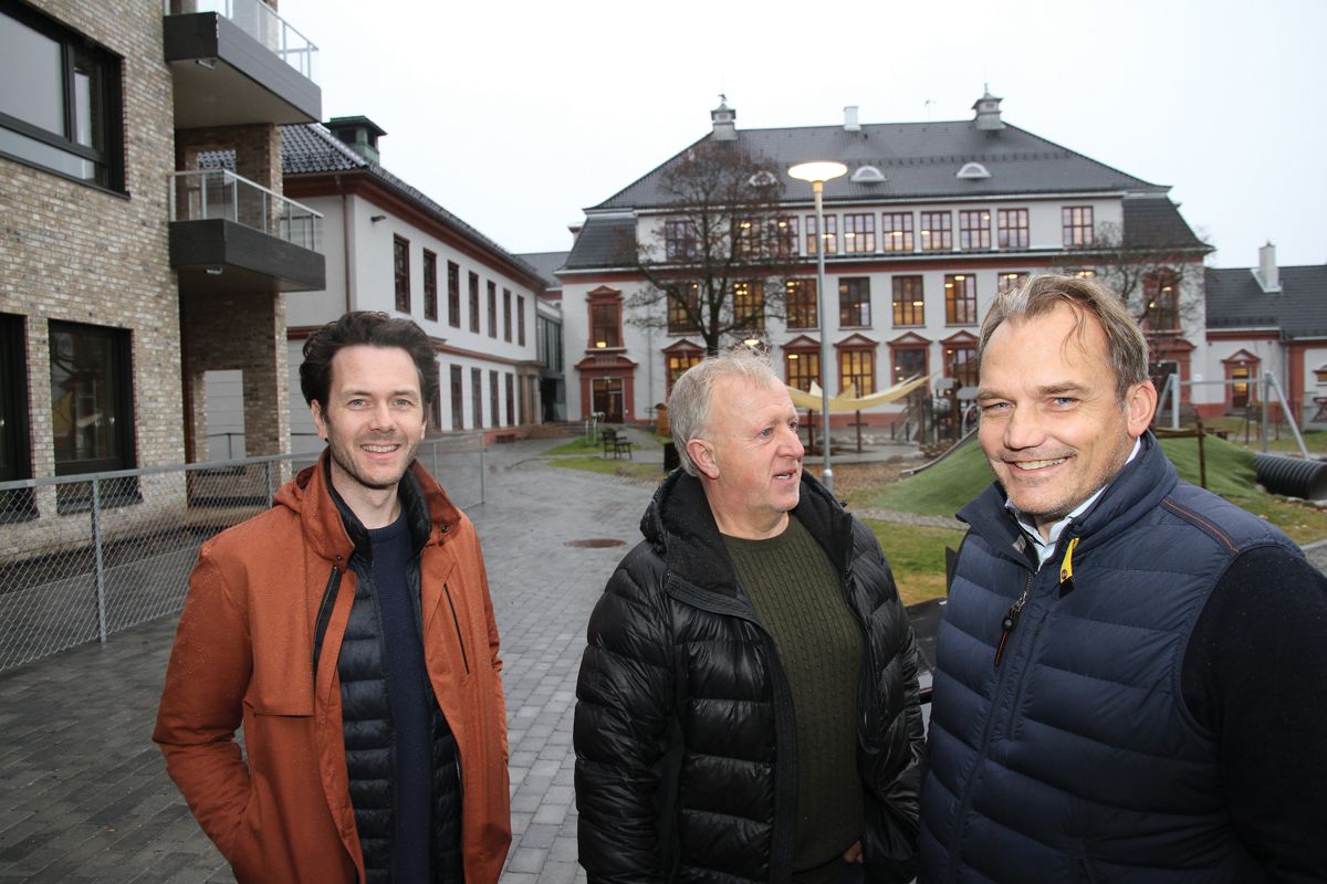 Fornøyd BundeBygg-gjeng, fra venstre prosjektleder Øyvind Eckhardt, anleggsleder Kjell Sagranden og prosjektsjef Christian Valøy.