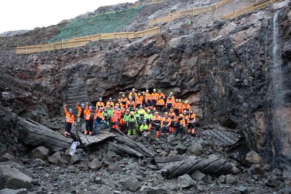 Denne uken var det gjennomslag for den 2.200 meter lange Hvannasundtunnelen på Færøyene.