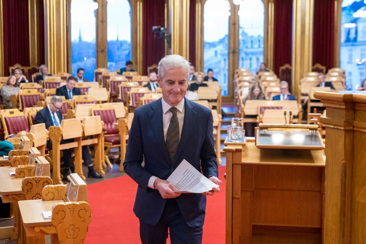 – Vi har en plan, og den følger vi, slo statsminister Jonas Gahr Støre (Ap) fast i finansdebatten på Stortinget torsdag. Foto: Terje Pedersen / NTB