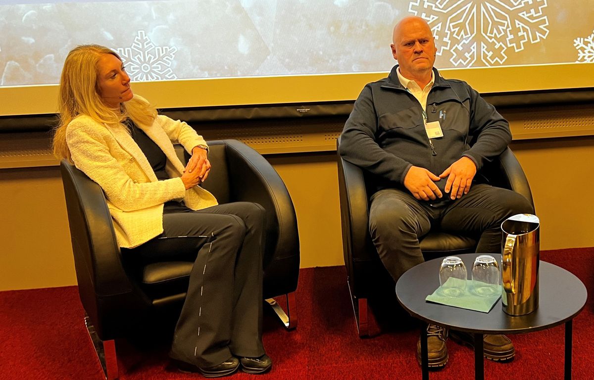 Julie Brodtkorb og Albert Hæhre snakket om rekruttering og utenforskap under Arctic Entrepreneur.