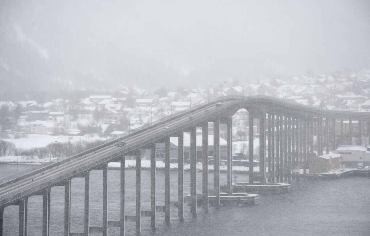 Meterorologene har aldri før målt så mye nedbør i Tromsø mellom januar og mai som de har gjort i år. Arkivfoto: Rune Stoltz Bertinussen / NTB
