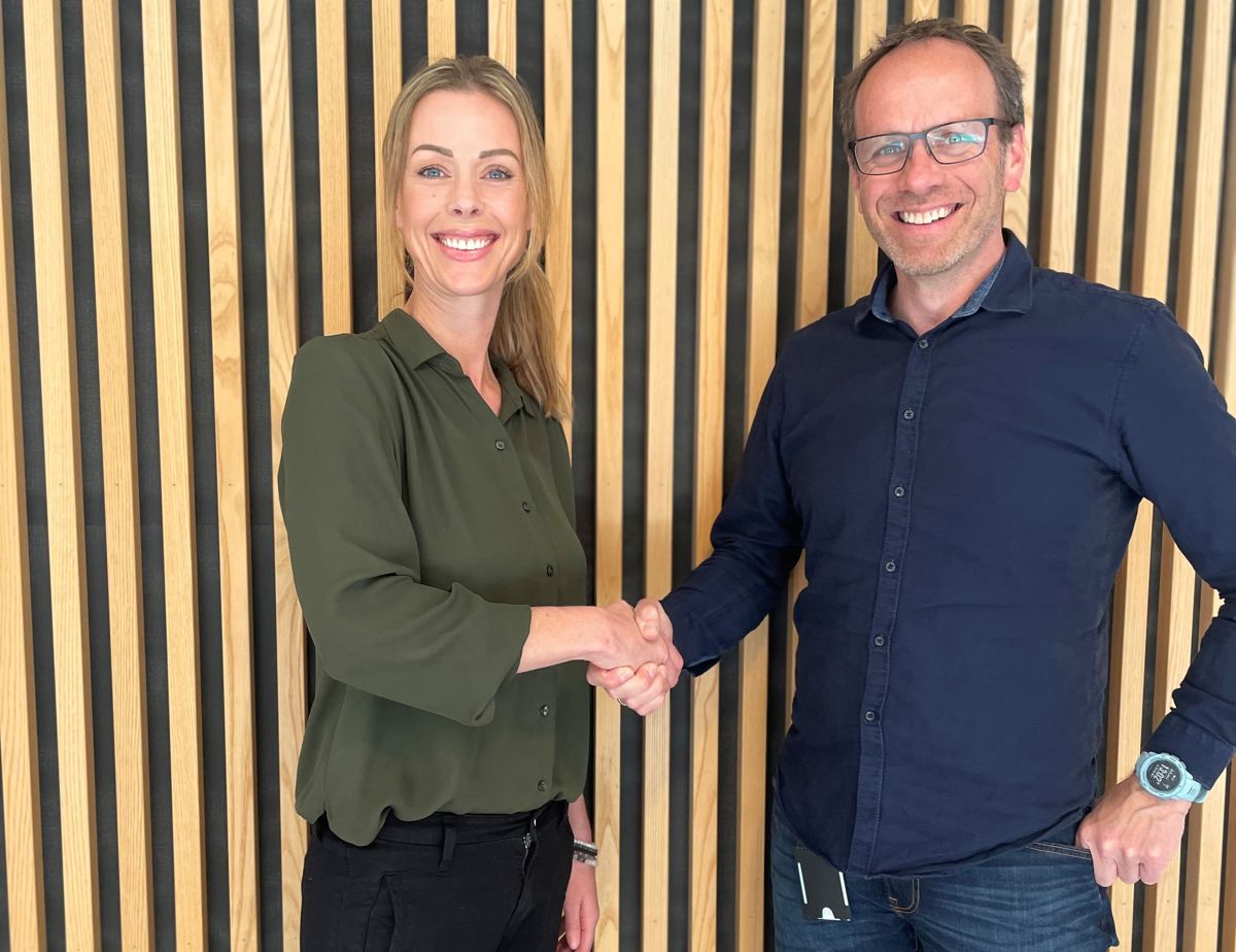 Styreleder Tom Ivar Myhre i Diversitas ønsker Implenia og selskapets bærekraftssjef Linn Marie Bjørvik velkommen som ny partner i nettverket.