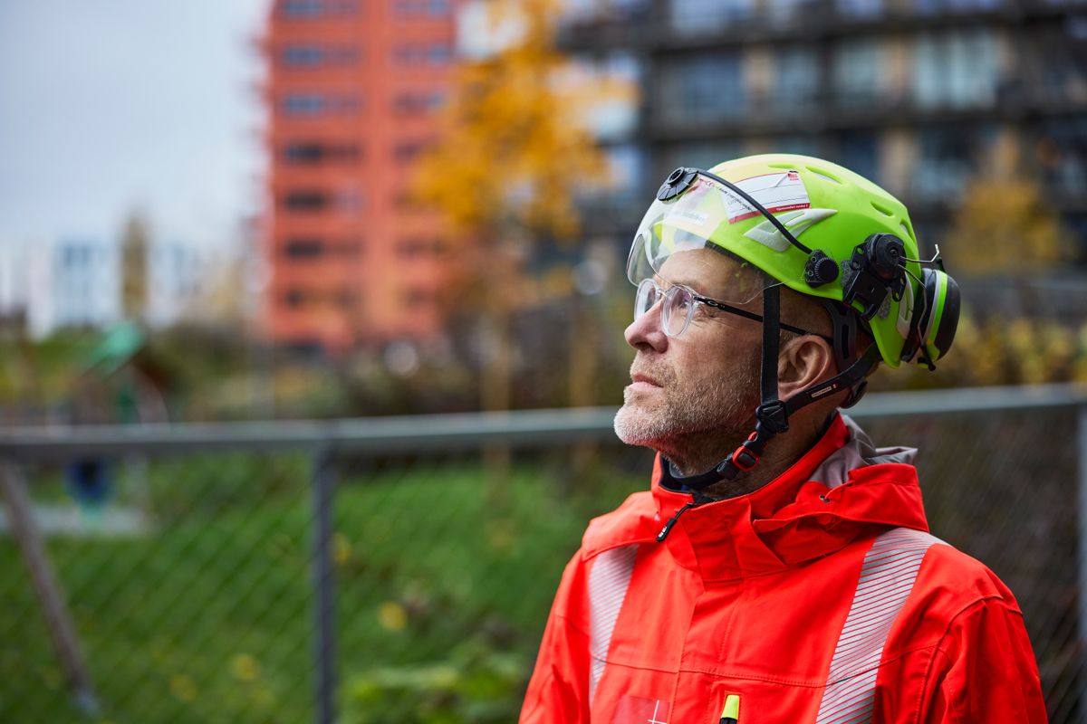 Konserndirektør for strategi og bærekraft Lars Erik Lund i Veidekke har gjort mye for økt åpenhet rundt psykisk helse i byggenæringen. Foto: Bård Gudim / Veidekke
