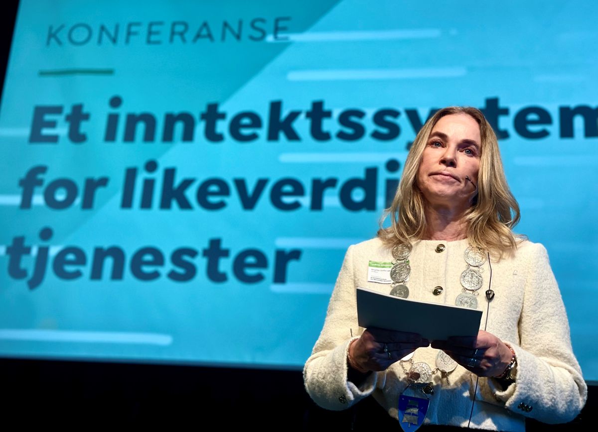 Larvik-ordfører Birgitta Gulla Løken (H) og 120 kommuner med lave inntekter, tar til orde for et kommuneopprør.