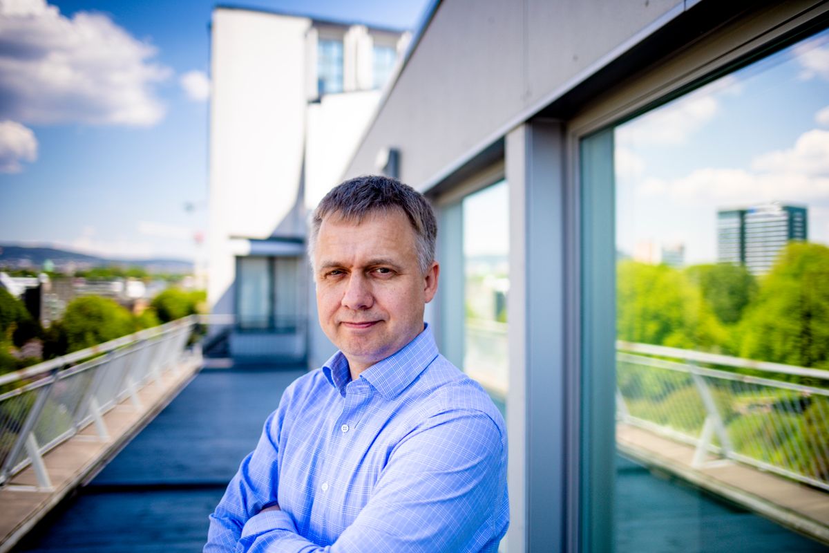 Rune Bye, avdelingsdirektør for kommuneøkonomi i KS, tror flere kommuner vil slite med å få budsjettet for 2020 i havn. Foto: Magnus Knutsen Bjørke