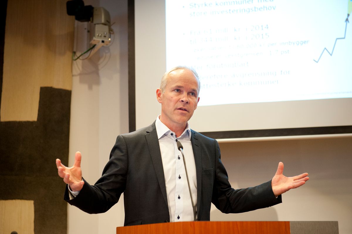 I kommuneproposisjonen som legges fram i dag, foreslår kommunalminister Jan Tore Sanner (H) hvordan 1 prosent av selskapsskatten skal fordeles på kommunene. Arkivfoto: Terje Lien