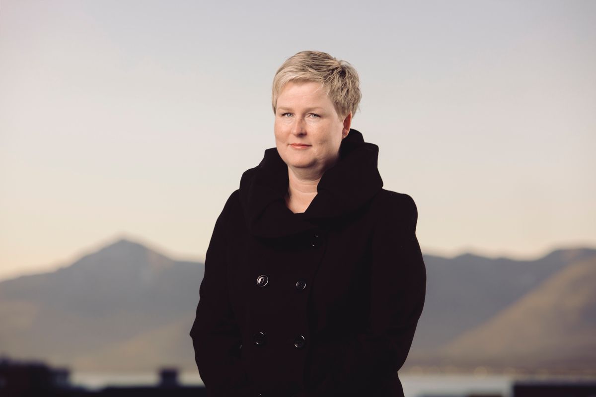 Utdanningsdirektør Hilde Bremnes hos Fylkesmannen i Troms har gitt kommunene marsjordre når det gjelder akuttberedskap i barnevernet. Foto: Fylkesmannen i Troms
