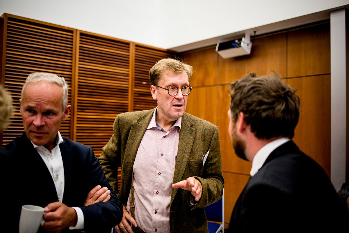 Osmund Kaldheim, her sammen med Jan Tore Sanner og Torbjørn Røe Isaksen, sier Husbanken står foran spennende utfordringer i tiden framover. Foto: Magnus K. Bjørke