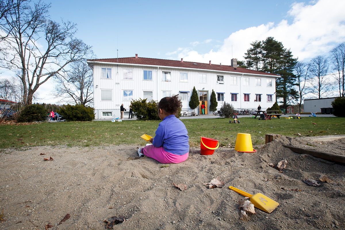 UDI økte i høst støtten til barnefamilier som søkte om assistert retur, men få valgte å søke. Foto: Heiko Junge / NTB scanpix