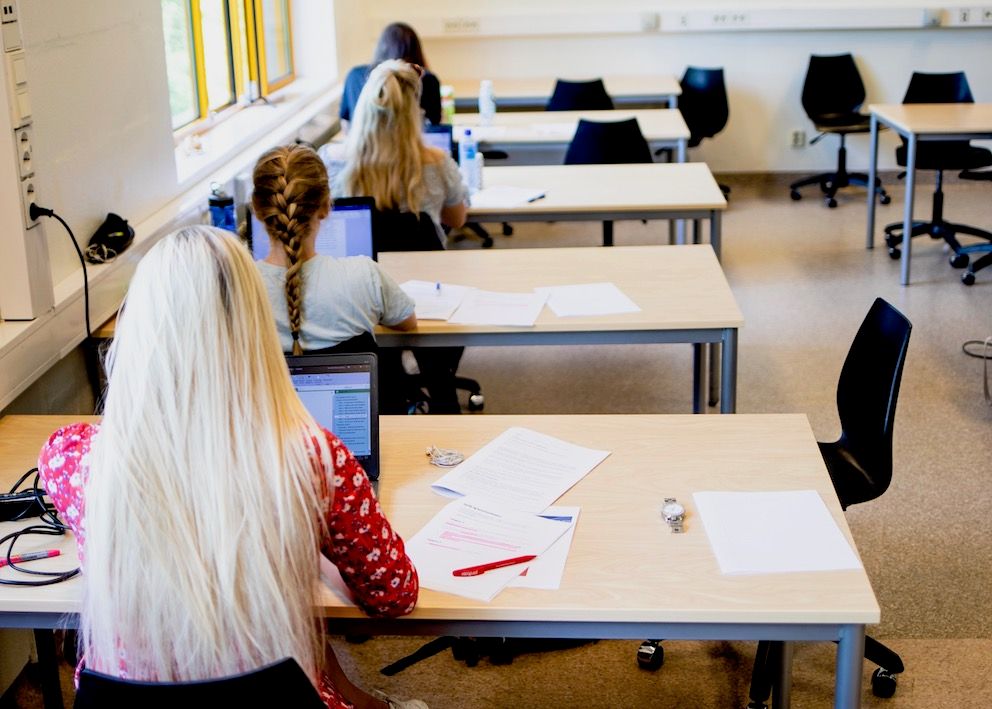 Skolene i Tromsø har totalt 900 lærere. Nå må de spare inn 40 millioner kroner de neste to årene. Det tilsvarer omtrent 60 lærere. Foto: Magnus Knutsen Bjørke
