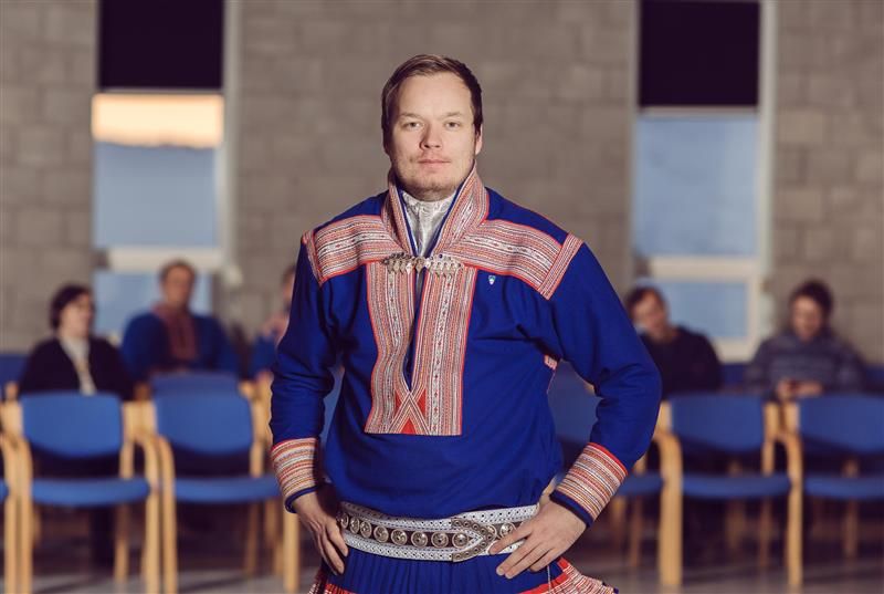 Ordfører Johan Vasara (Ap) i Kautokeino mener ambulanseberedskapen i Finnmark er sterkt redusert, og det gjør ham forbannet. Foto: Marie Louise Somby/Kautokeino kommune